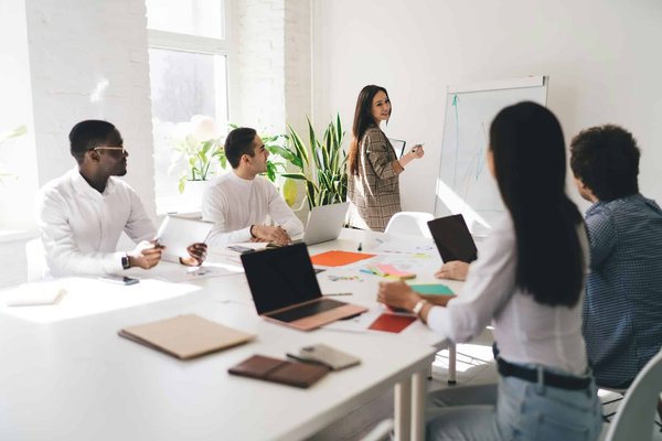 Réseaux sociaux : Stratégies gagnantes pour chaque plateforme